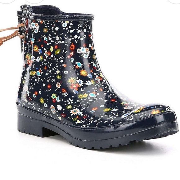 Sperry Shoes - Women's Walker Turf Rain ankle Boot in Floral Navy by Sperry size 8 EUC